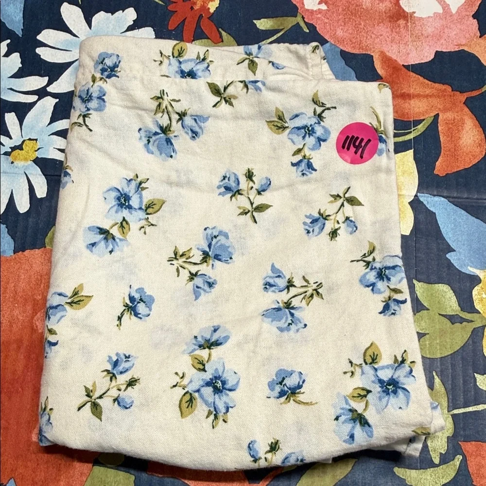 Old Navy Blue Floral Women's Skorts